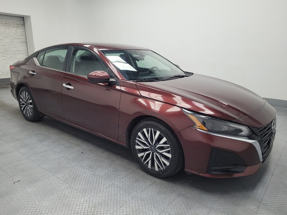 2023 Nissan Altima in Las Vegas, NV 89104 - 18102689 11