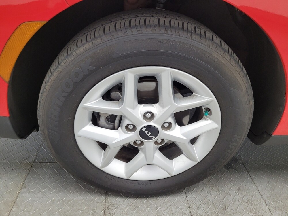 2023 Kia Soul in Las Vegas, NV 89104 - 18102710 31