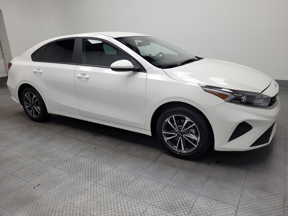 2024 Kia Forte in Las Vegas, NV 89104 - 18102713 11