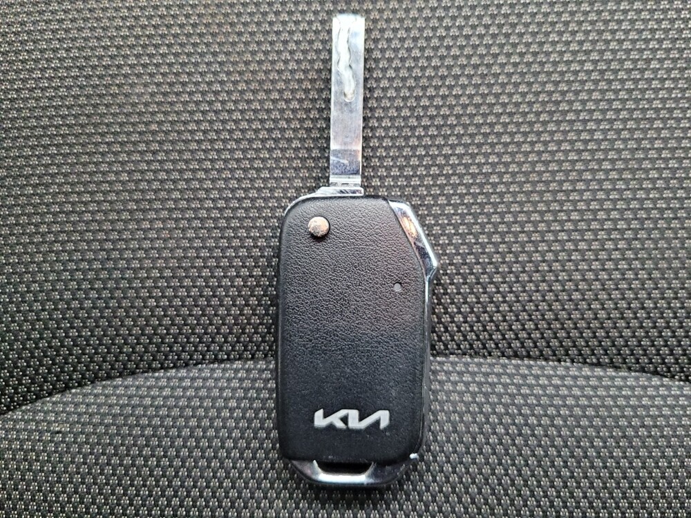 2024 Kia Forte in Las Vegas, NV 89104 - 18102713 32