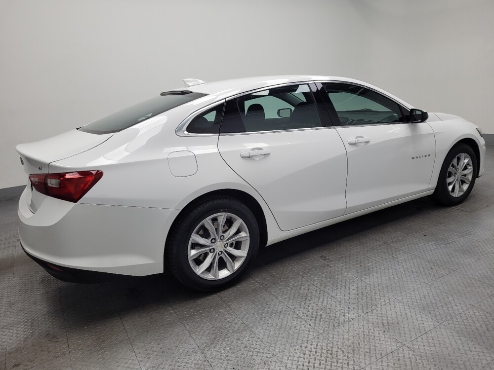 2023 Chevrolet Malibu in Las Vegas, NV 89104 - 18102717 10