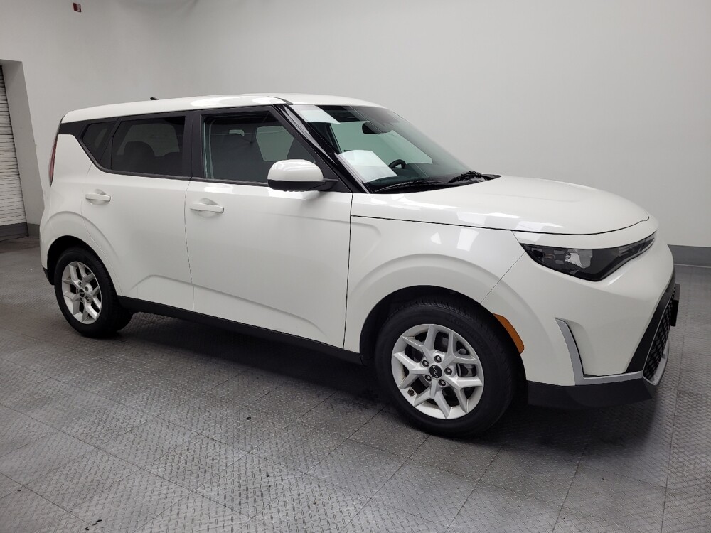 2023 Kia Soul in Las Vegas, NV 89104 - 18102722 11