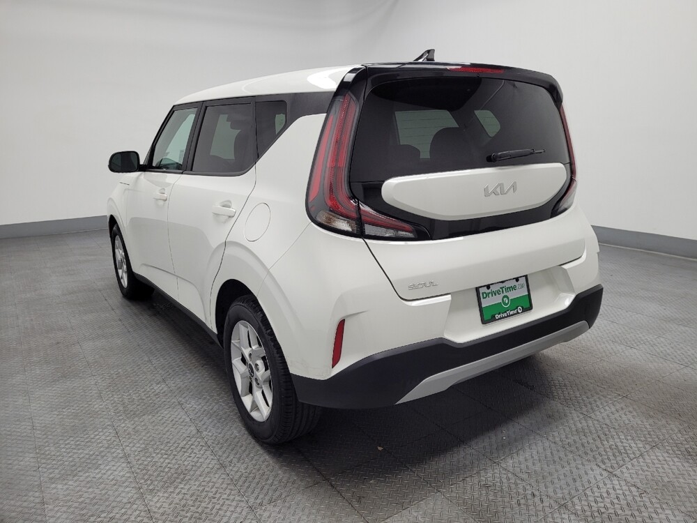 2023 Kia Soul in Las Vegas, NV 89104 - 18102722 5