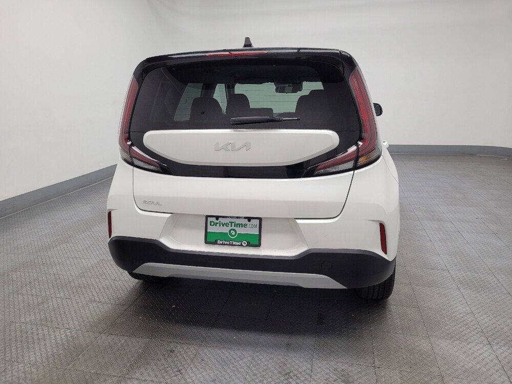 2023 Kia Soul in Las Vegas, NV 89104 - 18102722 7