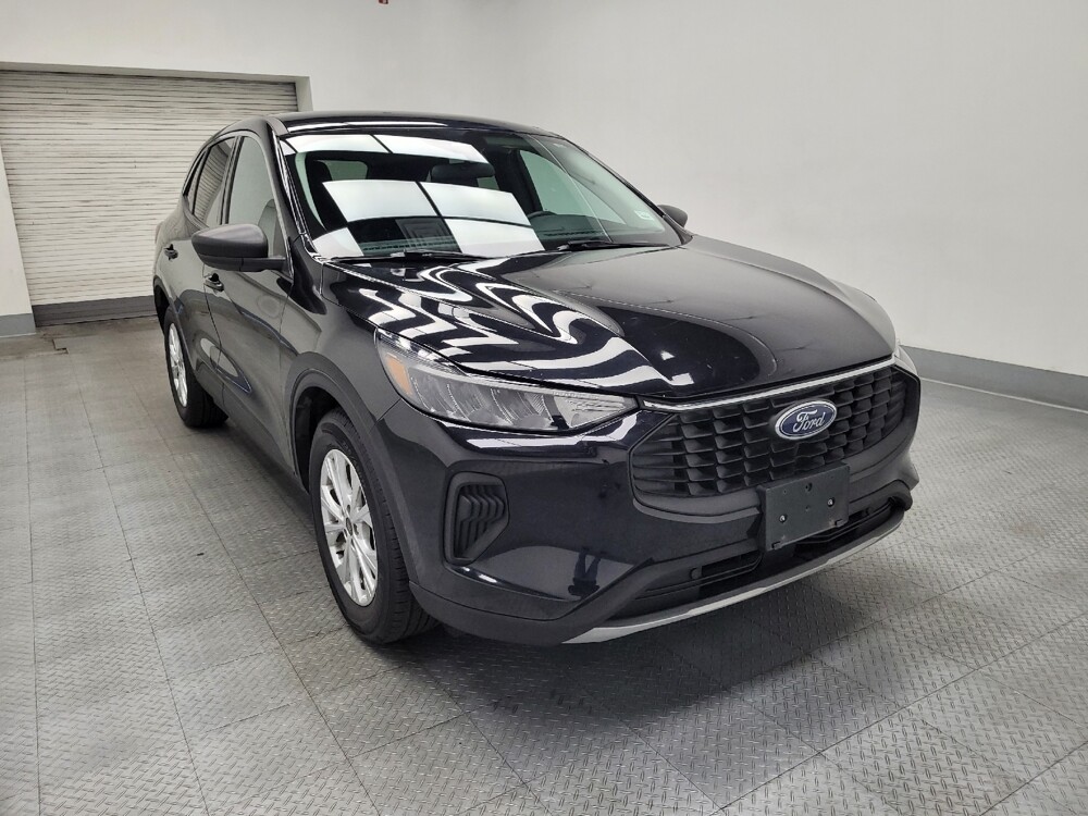 2023 Ford Escape in Las Vegas, NV 89104 - 18102724 13