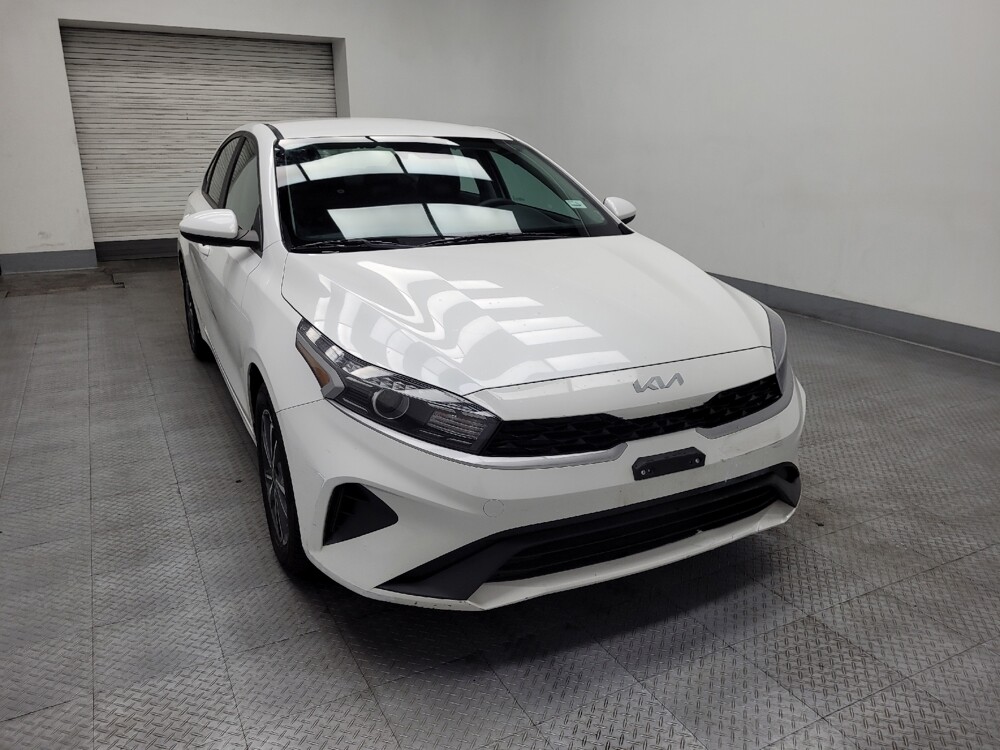 2023 Kia Forte in Las Vegas, NV 89104 - 18102731 13