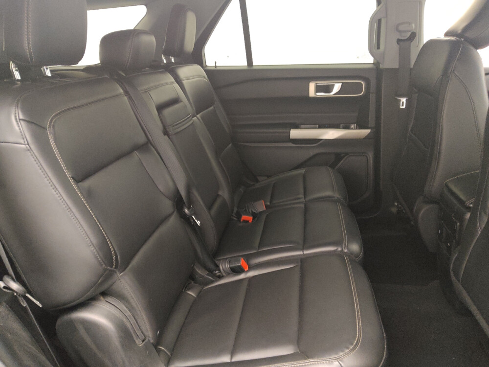2023 Ford Explorer in Salem, VA 24153 - 18102736 19