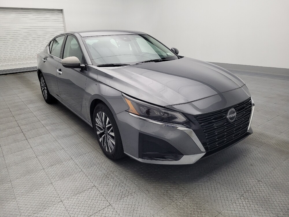 2024 Nissan Altima in Gainesville, FL 32609 - 18102770 13