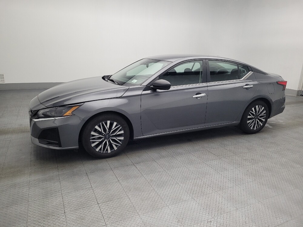 2024 Nissan Altima in Gainesville, FL 32609 - 18102770 2