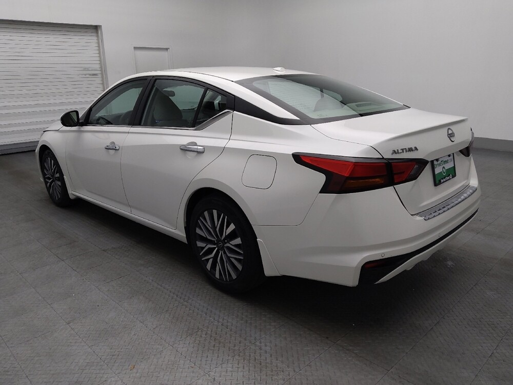 2023 Nissan Altima in Lauderdale Lakes, FL 33313 - 18102820 3