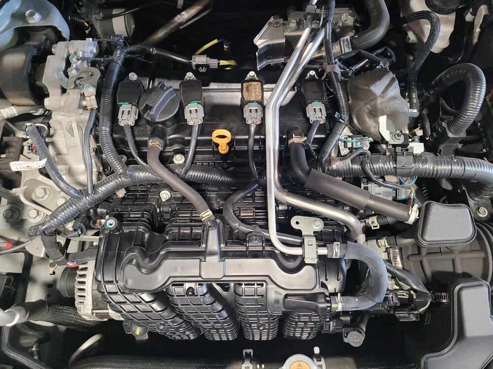 2023 Nissan Altima in Greenville, SC 29607 - 18102828 30