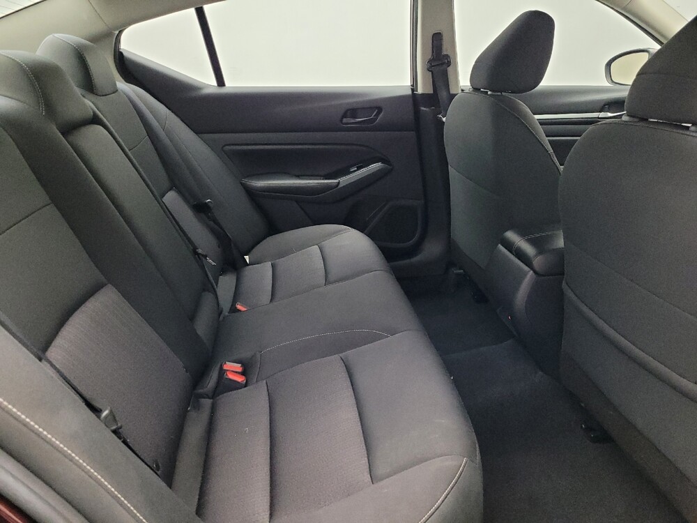 2023 Nissan Altima in Hialeah, FL 33014 - 18102856 19