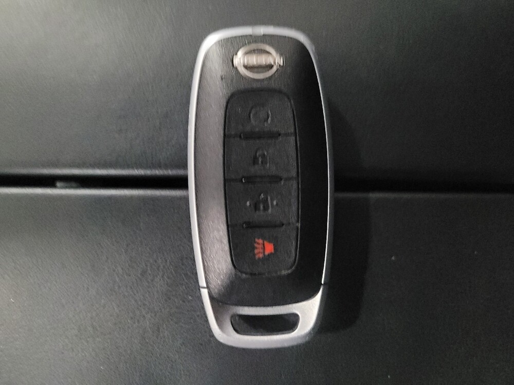 2023 Nissan Rogue in Hialeah, FL 33014 - 18102869 32