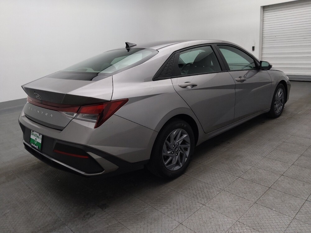 2024 Hyundai Elantra in Jacksonville, FL 32225 - 18102871 10