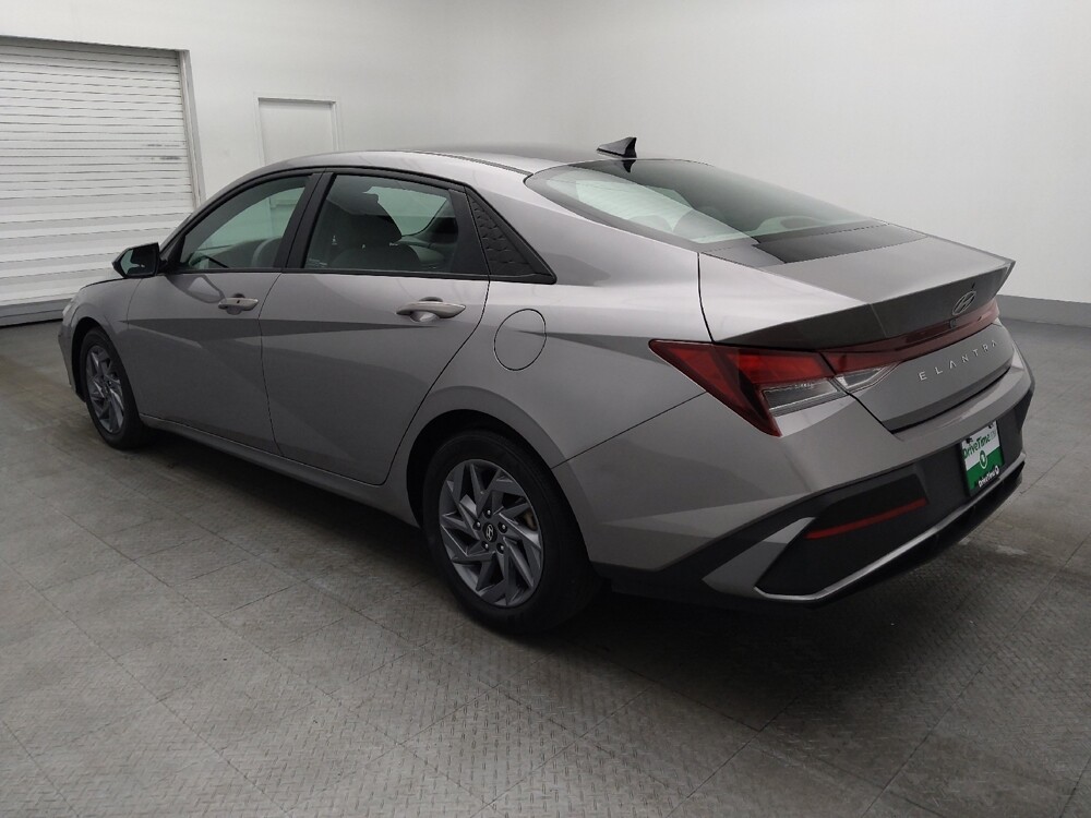 2024 Hyundai Elantra in Jacksonville, FL 32225 - 18102871 3