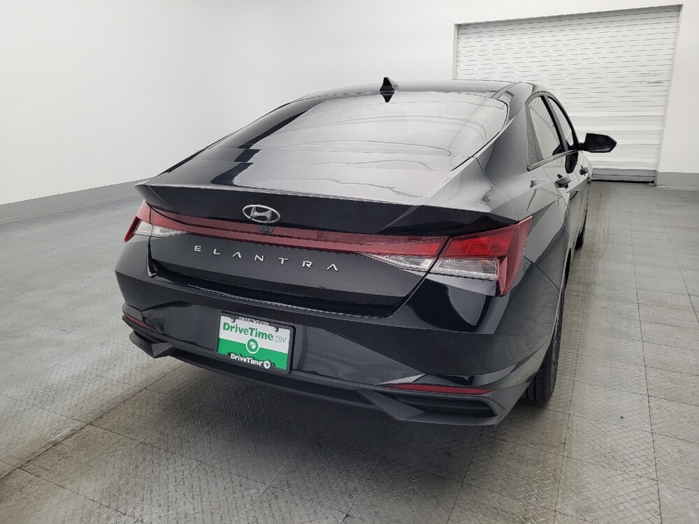 2023 Hyundai Elantra in Hialeah, FL 33014 - 18102892 7