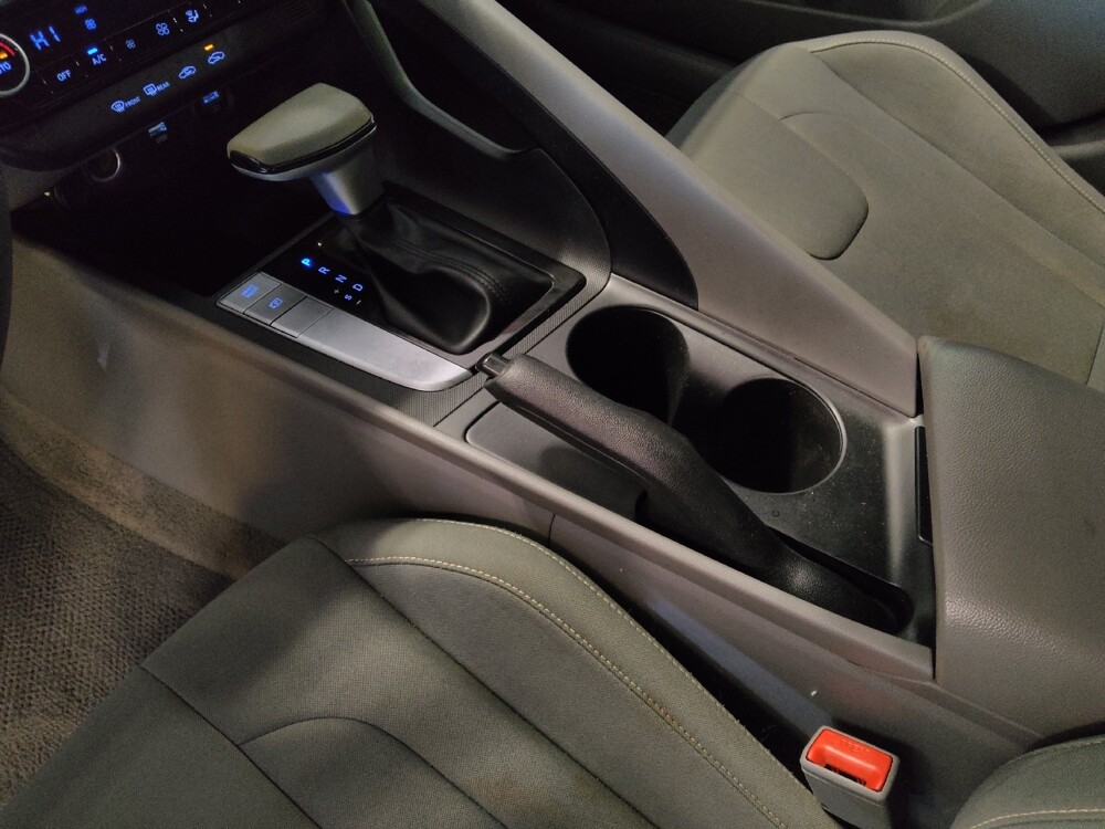 2023 Hyundai Elantra in Hialeah, FL 33014 - 18102892 26