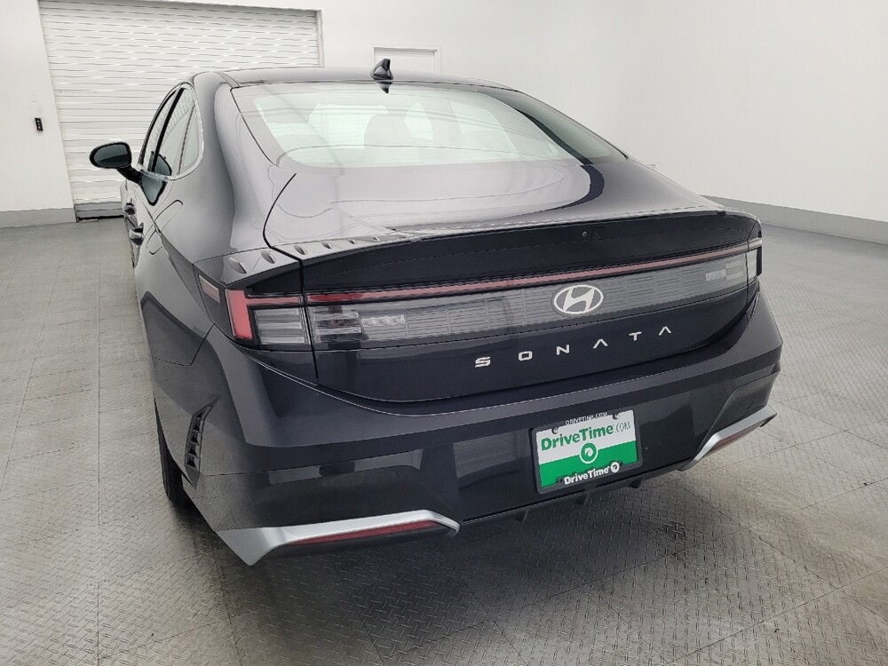 2024 Hyundai Sonata in West Palm Beach, FL 33409 - 18102894 6