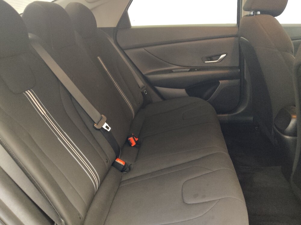 2023 Hyundai Elantra in Gainesville, FL 32609 - 18102903 19