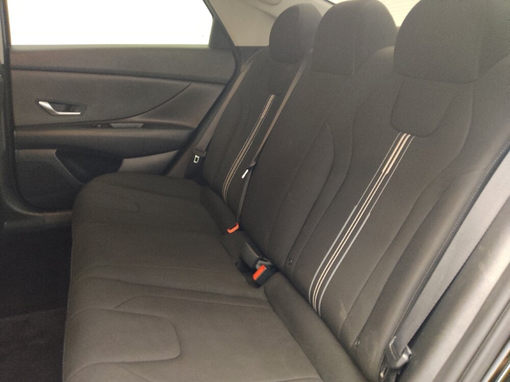 2023 Hyundai Elantra in Gainesville, FL 32609 - 18102903 18