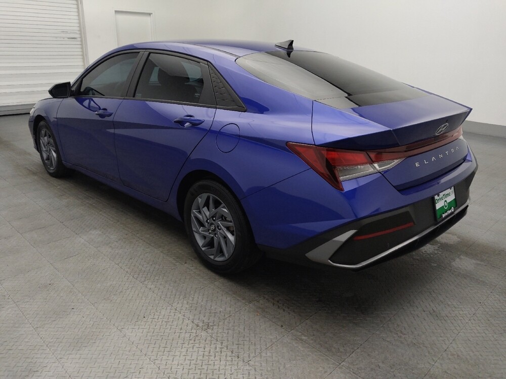 2024 Hyundai Elantra in Pensacola, FL 32505 - 18102904 5