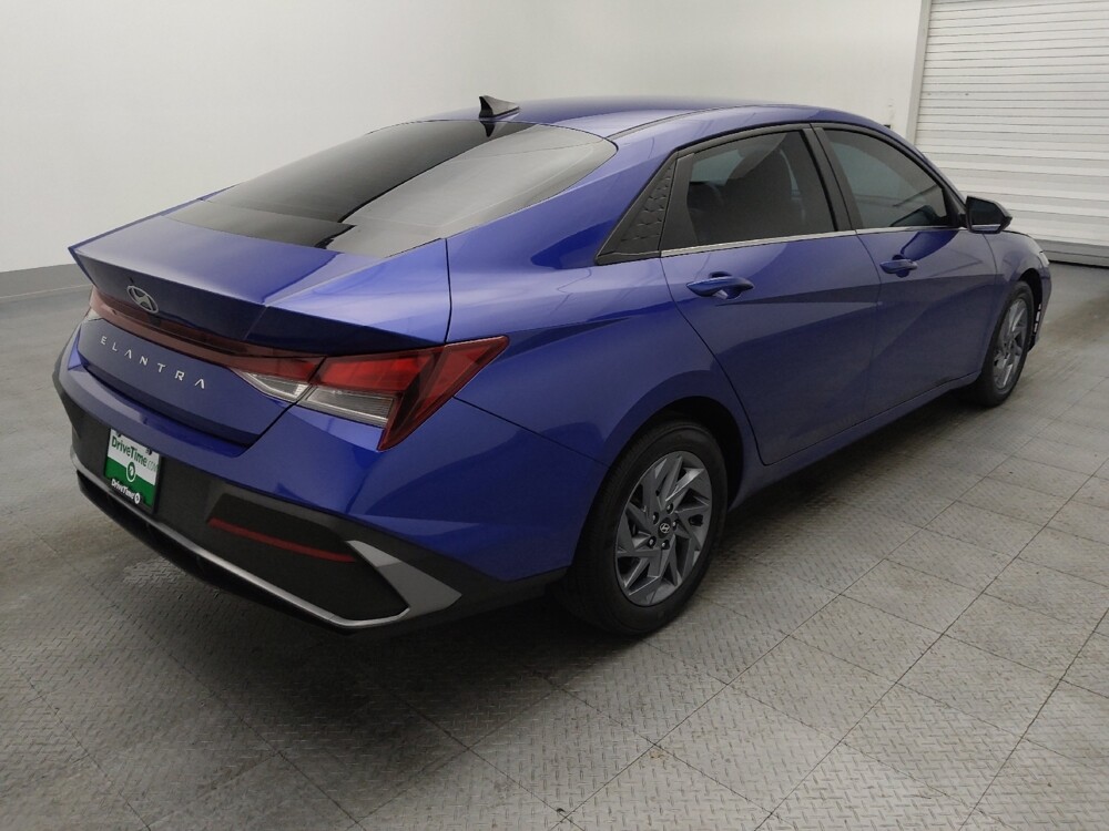 2024 Hyundai Elantra in Pensacola, FL 32505 - 18102904 9