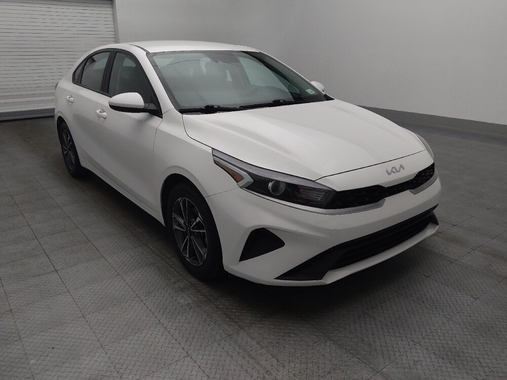 2023 Kia Forte in Jacksonville, FL 32210 - 18102915 13
