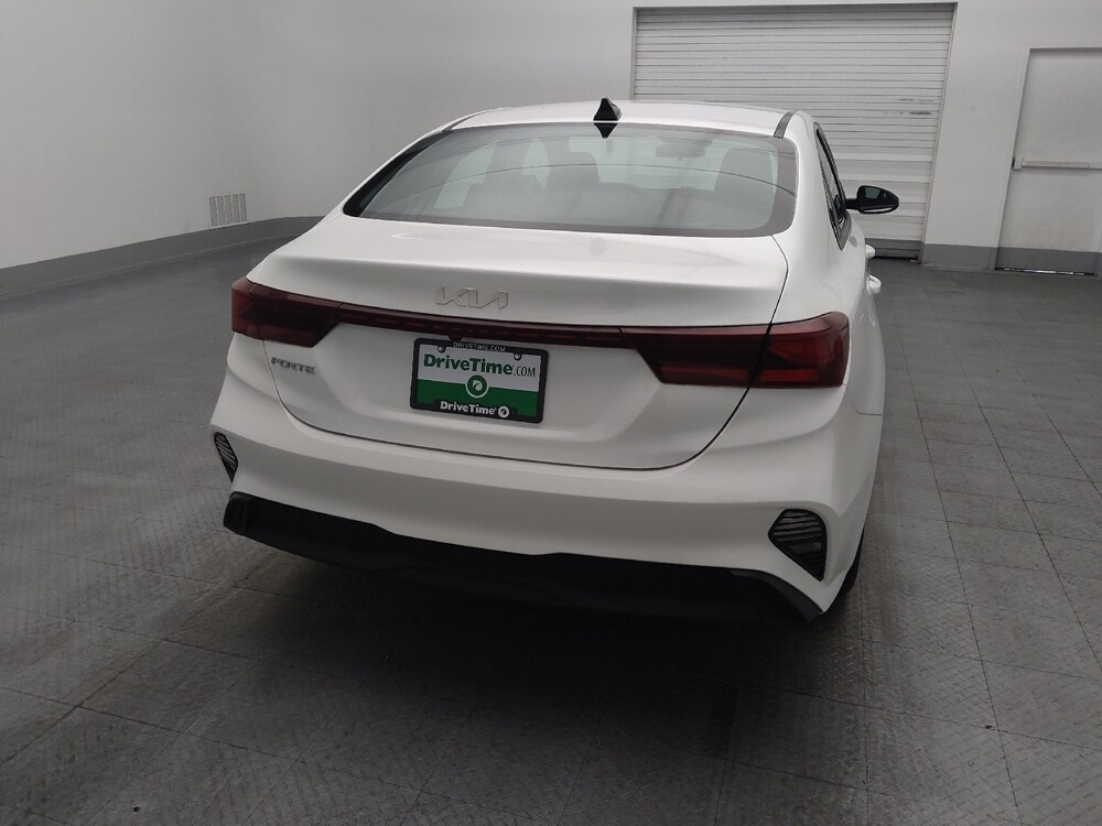 2023 Kia Forte in Jacksonville, FL 32210 - 18102915 7