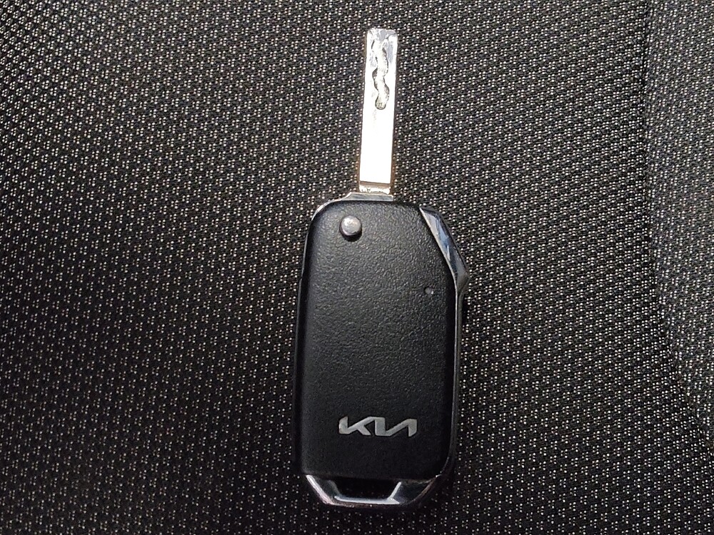 2023 Kia Forte in Jacksonville, FL 32210 - 18102915 32