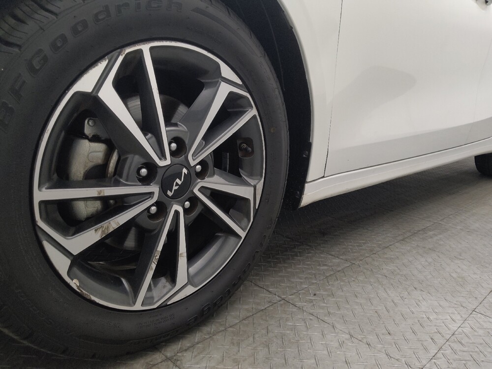 2023 Kia Forte in Jacksonville, FL 32210 - 18102915 31