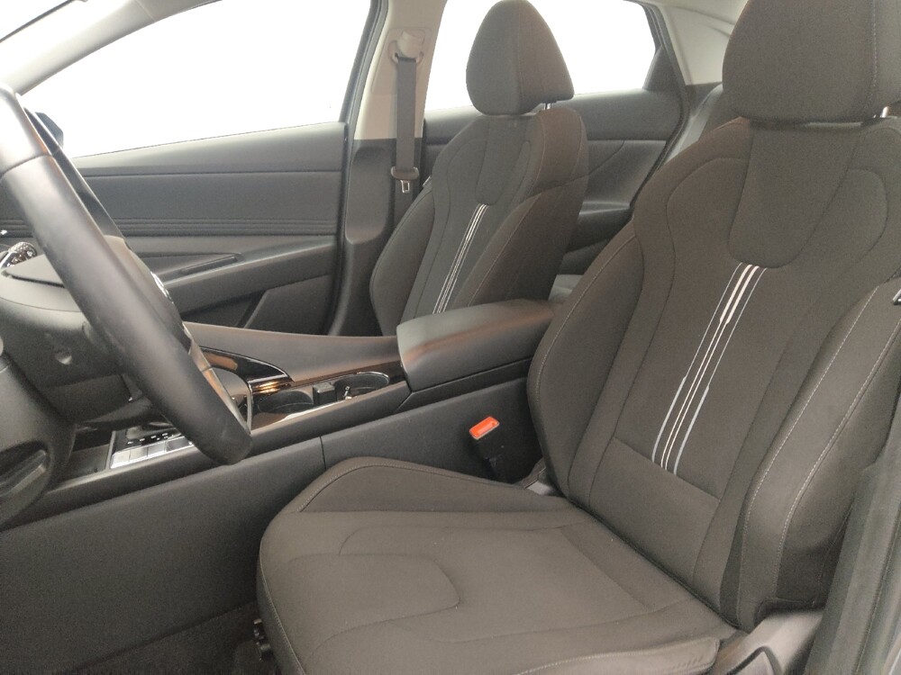 2023 Hyundai Elantra in Miami, FL 33157 - 18102918 17