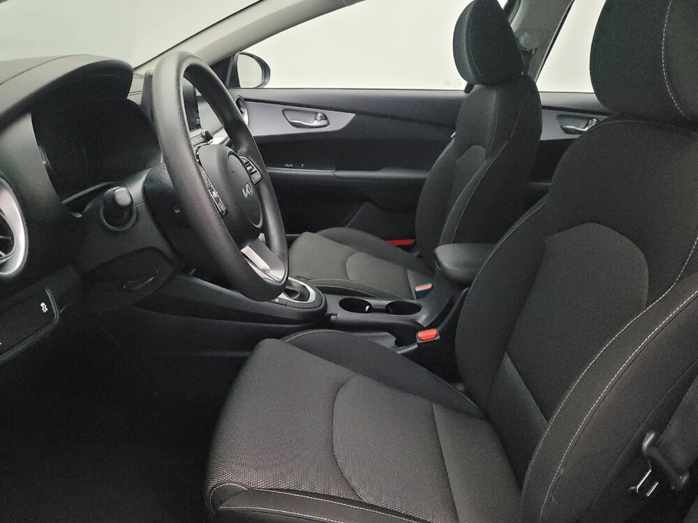2024 Kia Forte in Hialeah, FL 33014 - 18102920 17
