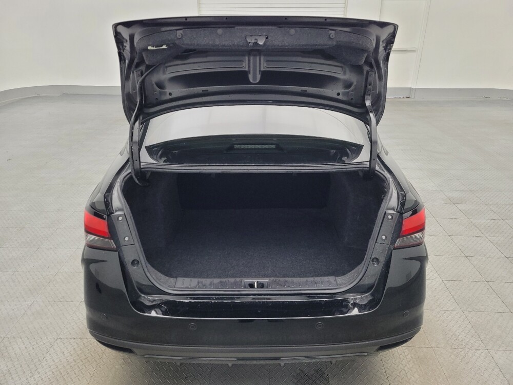 2024 Nissan Versa in Hialeah, FL 33014 - 18102921 29