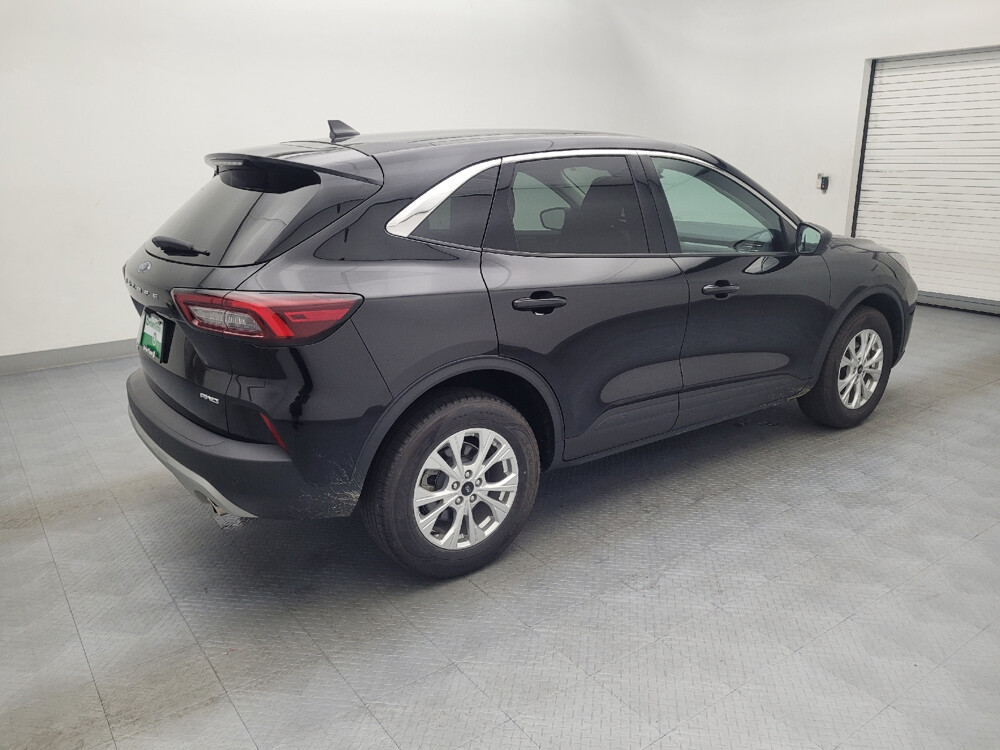 2023 Ford Escape in Charlotte, NC 28213 - 18102929 10