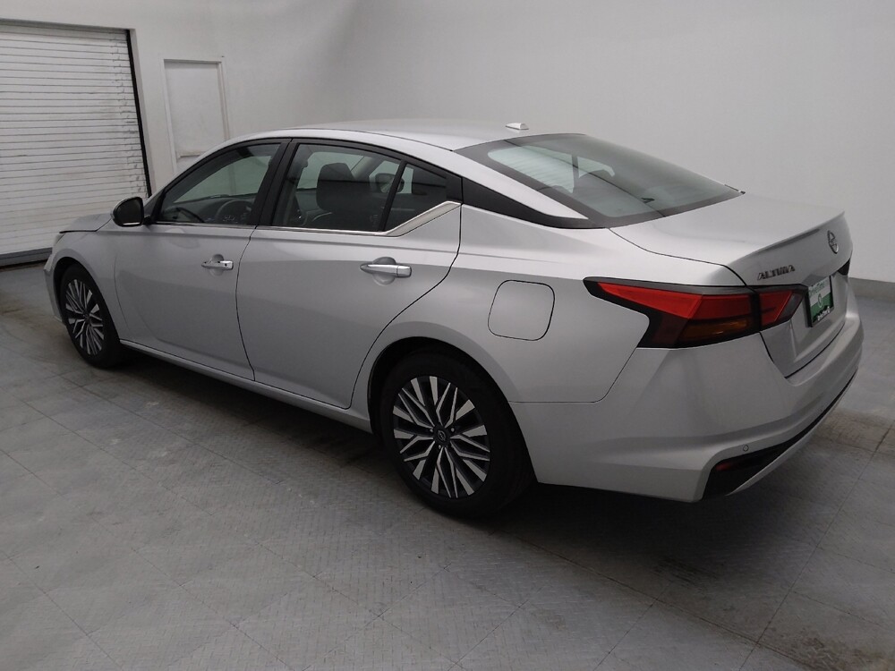 2023 Nissan Altima in Raleigh, NC 27604 - 18102935 3