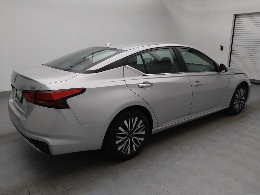 2023 Nissan Altima in Raleigh, NC 27604 - 18102935 10