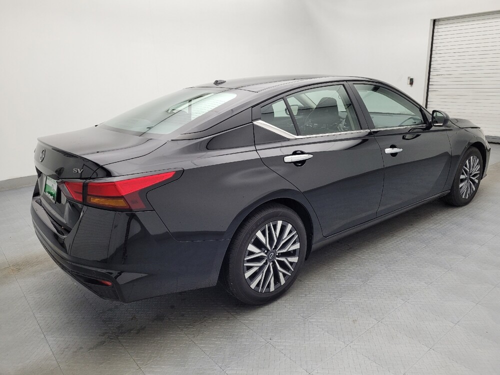 2024 Nissan Altima in Charlotte, NC 28273 - 18102952 10