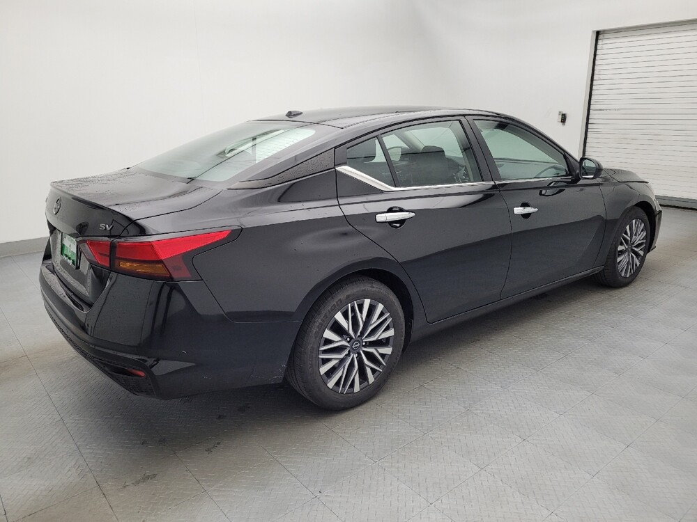 2023 Nissan Altima in Raleigh, NC 27604 - 18102958 10