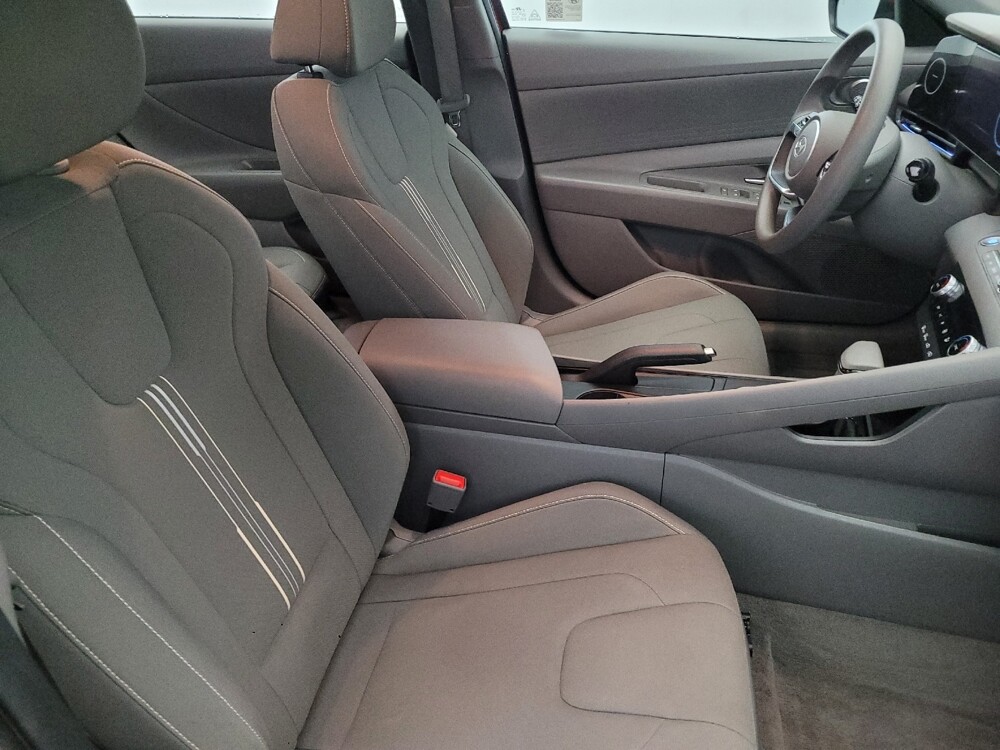 2024 Hyundai Elantra in Plymouth Meeting, PA 19462 - 18102970 21
