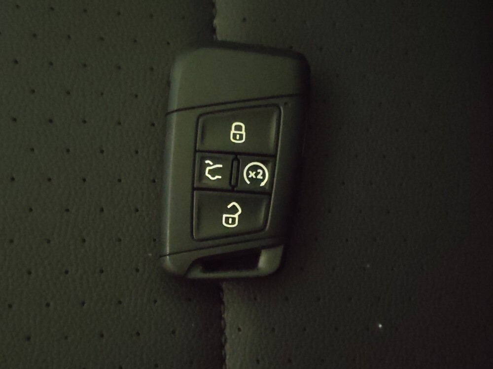 2024 Volkswagen Jetta in Gastonia, NC 28056 - 18102984 32