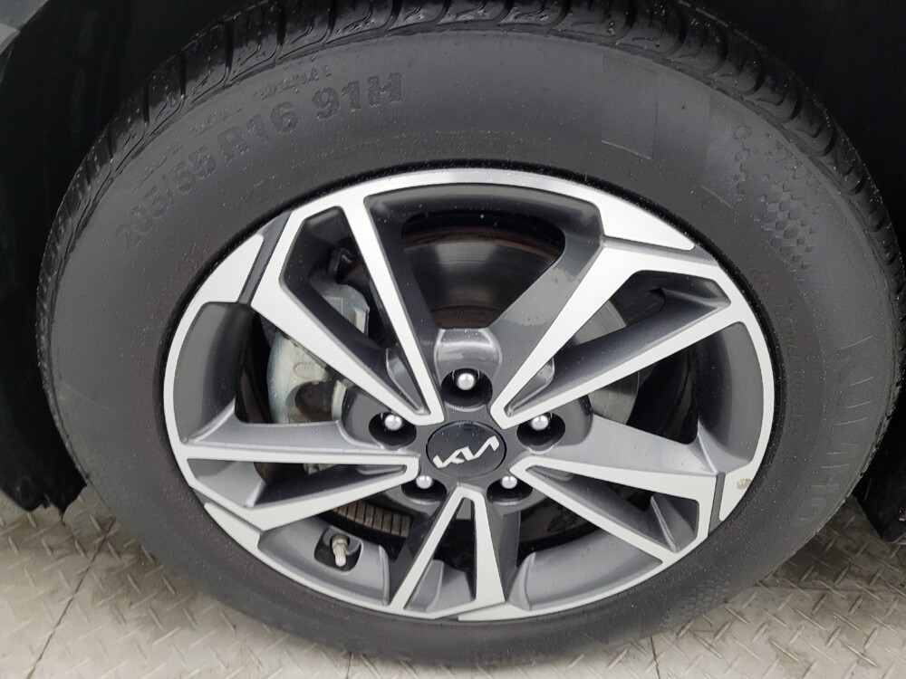 2023 Kia Forte in Charlotte, NC 28273 - 18102998 31