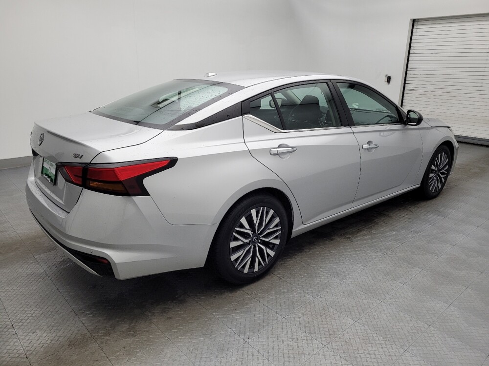 2024 Nissan Altima in Raleigh, NC 27604 - 18103023 10