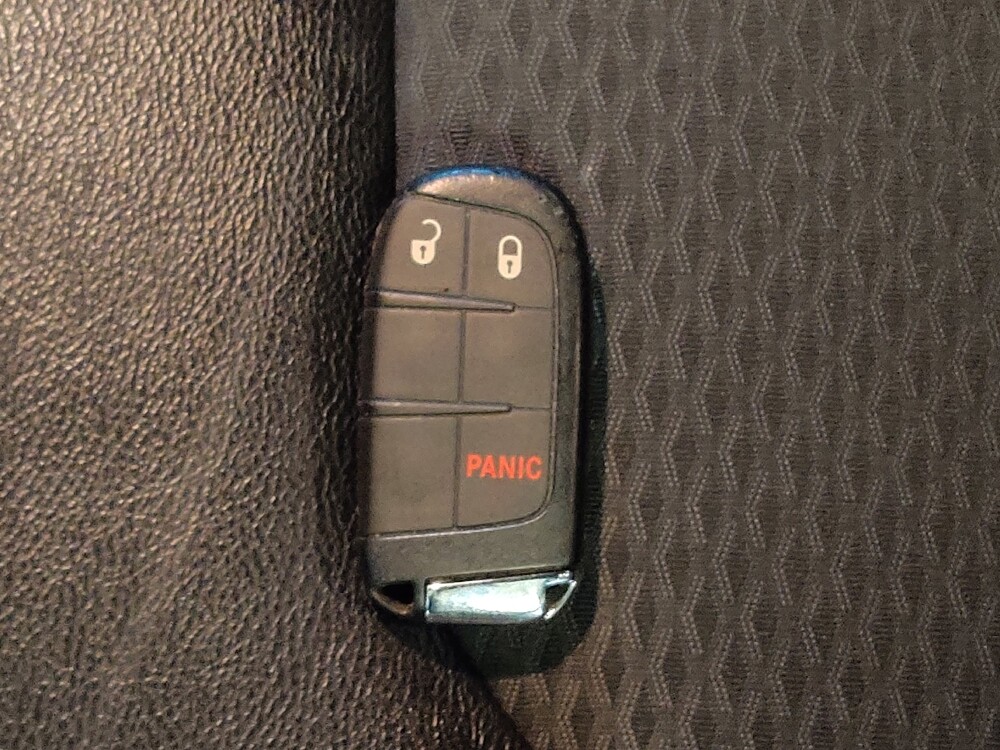 2024 Jeep Compass in Wilmington, NC 28405 - 18103026 32