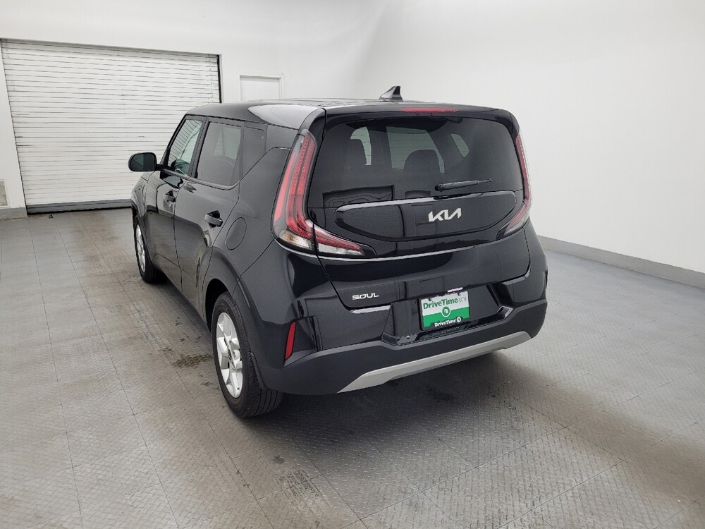 2023 Kia Soul in Wilmington, NC 28405 - 18103050 5