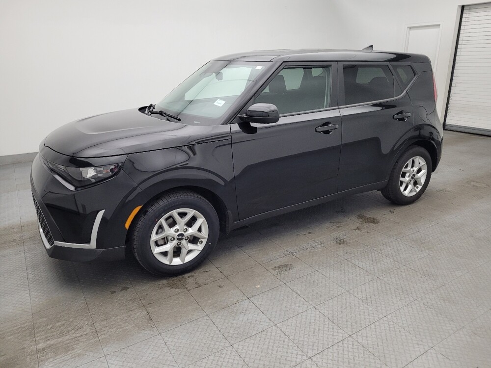 2023 Kia Soul in Wilmington, NC 28405 - 18103050 2