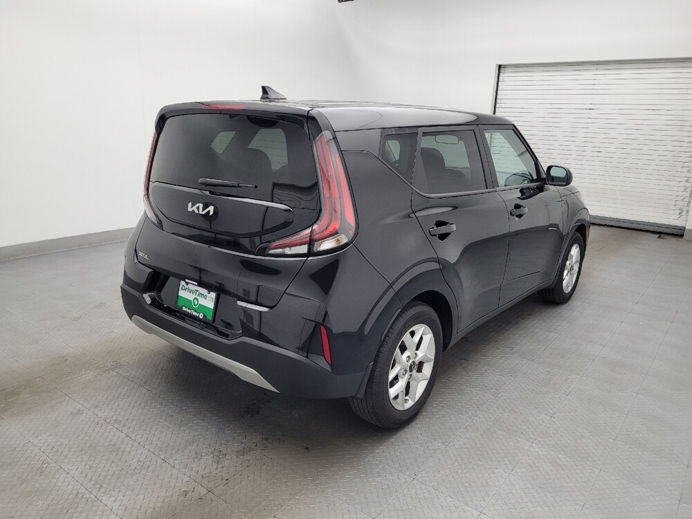 2023 Kia Soul in Wilmington, NC 28405 - 18103050 9