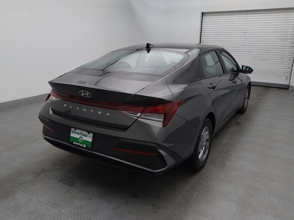 2024 Hyundai Elantra in Raleigh, NC 27604 - 18103058 9