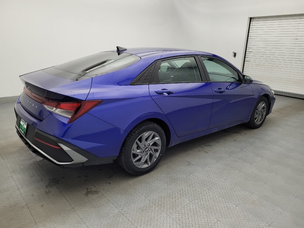 2024 Hyundai Elantra in Charlotte, NC 28273 - 18103077 10