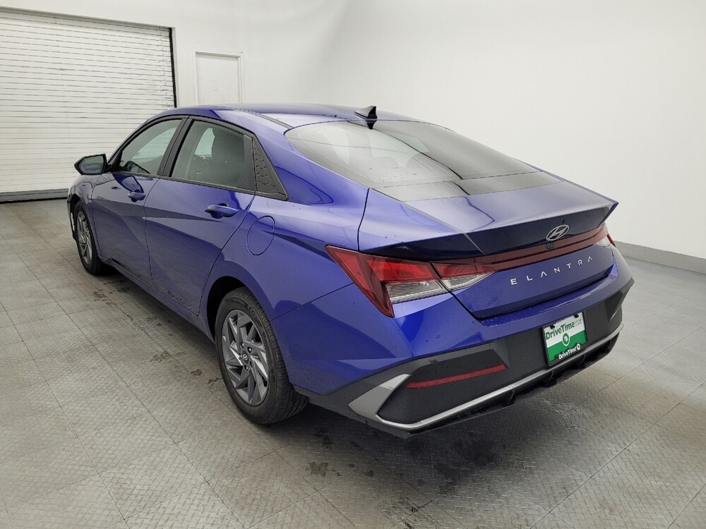 2024 Hyundai Elantra in Charlotte, NC 28273 - 18103077 5