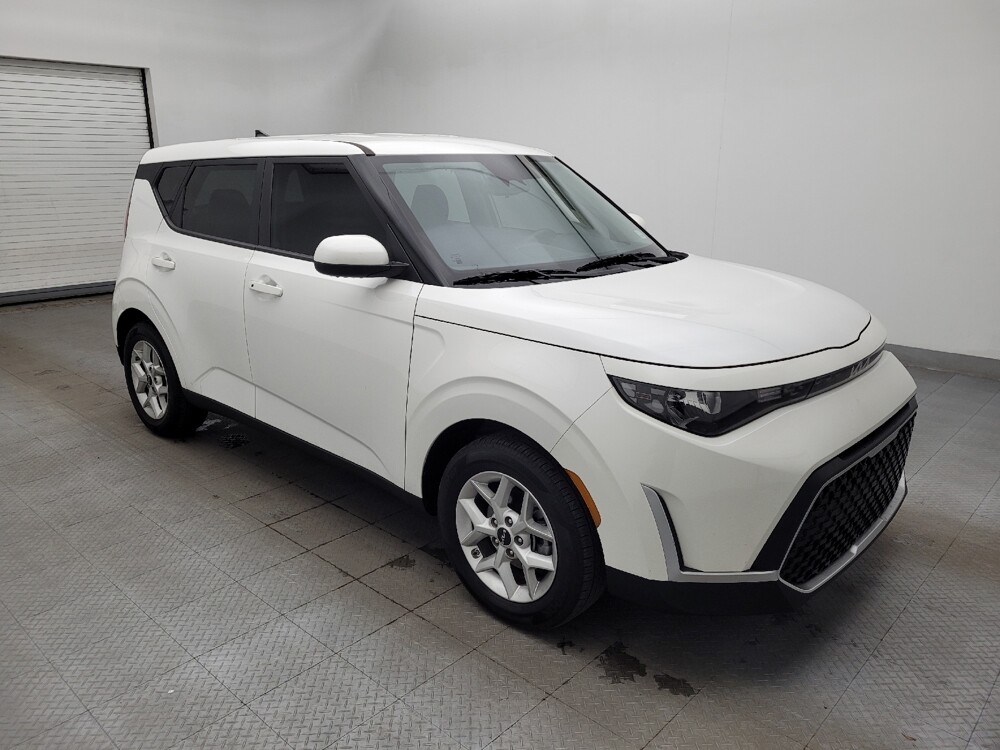 2024 Kia Soul in Greensboro, NC 27407 - 18103116 11